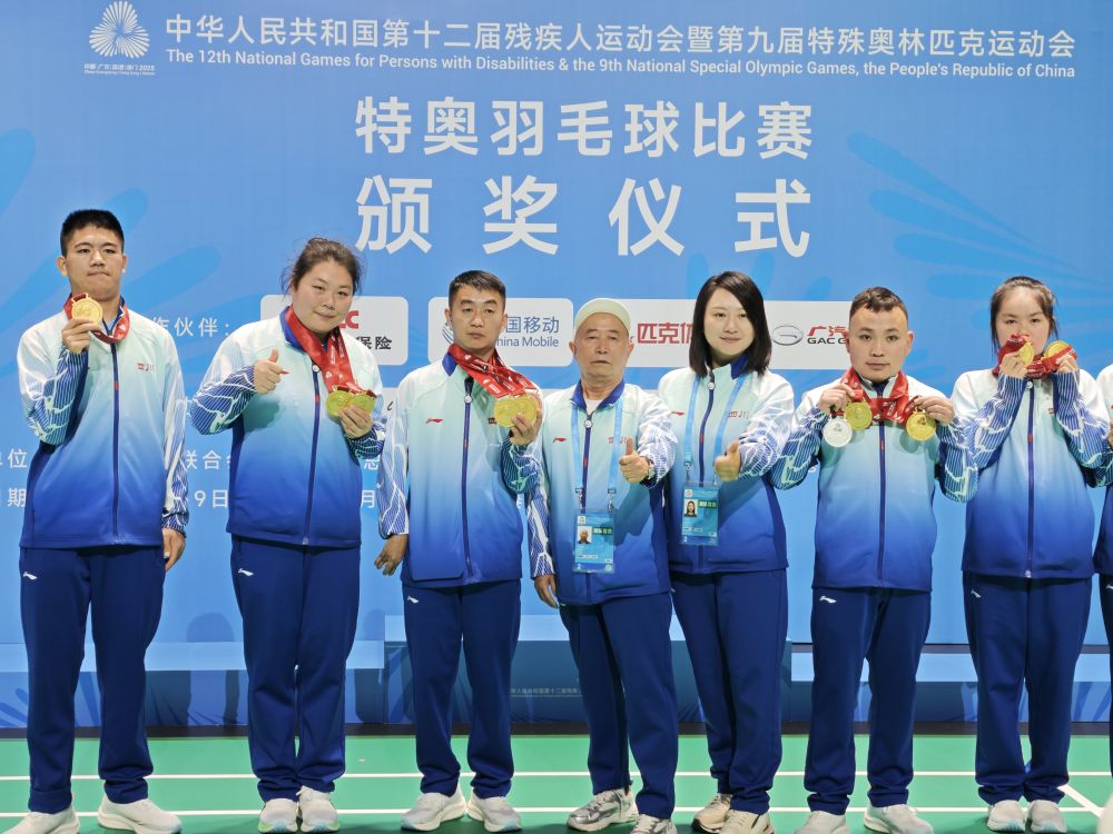 十年坚守，75岁老人义务培养出特奥“梦之队”